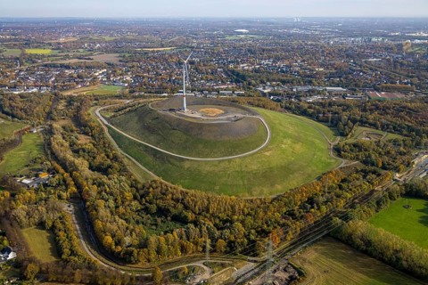 Aerial view, Mottbruchhalde with wind turbine in the district Brauck in Gladbeck, Ruhr area, North