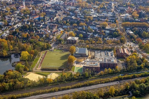 Aerial view, Heisenberg Gymnasium with solar roof and Artur Schirrmacher sports hall in Gladbeck,