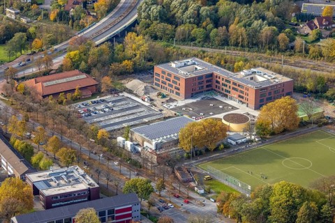 Aerial view, Heisenberg Gymnasium with solar roof and Artur Schirrmacher sports hall in Gladbeck,