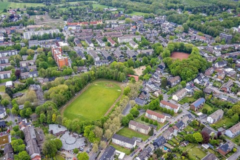 Aerial view, sports field Dorstener Straße, former Willy Brandt School, Zweckel, Gladbeck, Ruhr