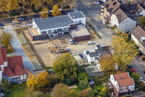 Aerial view, construction site with new kindergarten building at the former Bonhoeffer-Haus in the