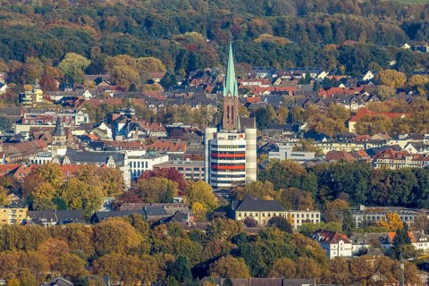 Aerial view, Stadtsparkasse Gladbeck high-rise building and St. Lamberti Catholic Church in
