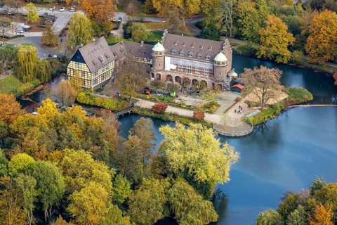 Aerial view, moated castle Wittringen with castle pond in the district Butendorf in Gladbeck, Ruhr