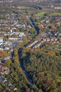 Aerial view, The Essener Straße federal road B224 in the district Butendorf in Gladbeck, Ruhr area,