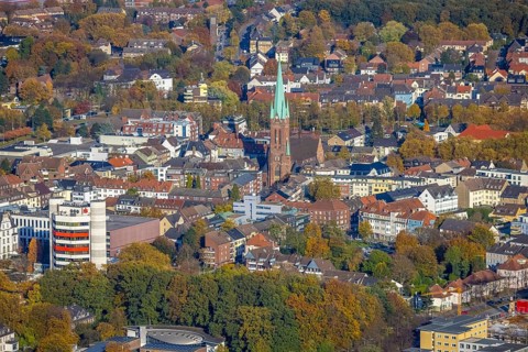 Aerial view, townscape with Stadtsparkasse Gladbeck high-rise building and St. Lamberti Catholic