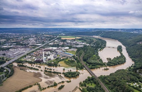 Aerial photograph, Ruhr flood, Hengsteysee with Lennemündung, Syburg, Dortmund, Ruhr area, North