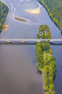 Aerial view, Hengsteysee with island and Ruhr bridge in the district Boele in Hagen, Ruhr area,