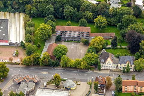 Aerial view, Bürgeramt Hagen Boele and Vincke-Schule in the district Boele in Hagen, Ruhr area,