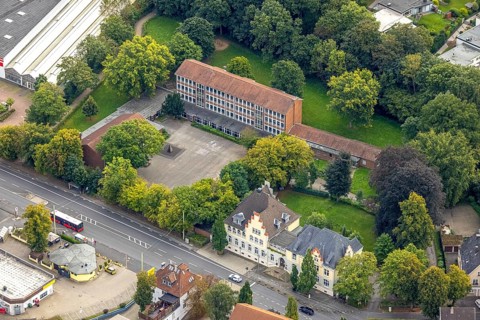 Aerial view, Bürgeramt Hagen Boele and Vincke-Schule in the district Boele in Hagen, Ruhr area,