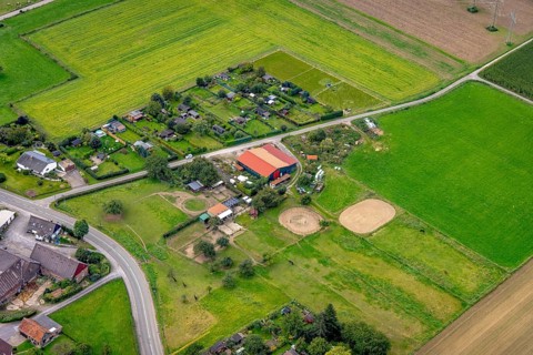 Aerial view, riding stable In den Wiesen in Garenfeld in the district Boele in Hagen, Ruhr area,