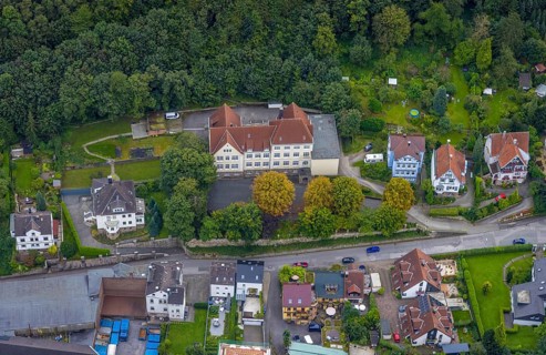 Aerial photo, Wesselbach Catholic Primary School in the Hohenlimburg district of Hagen, Ruhr area,