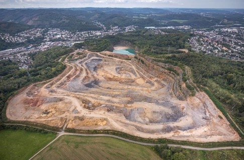 Aerial photograph, Steltenberg quarry in the Oege district of Hohenlimburg in Hagen, Ruhr area,