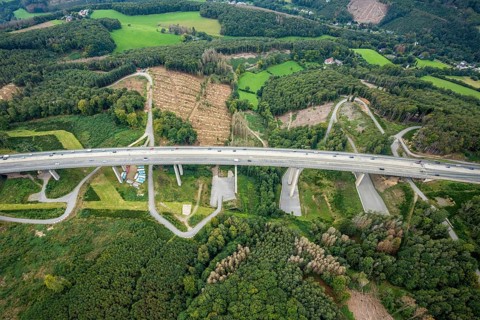 Aerial view, motorway A45 Brunsbecke viaduct in the district Dahl in Hagen, Ruhr area, North