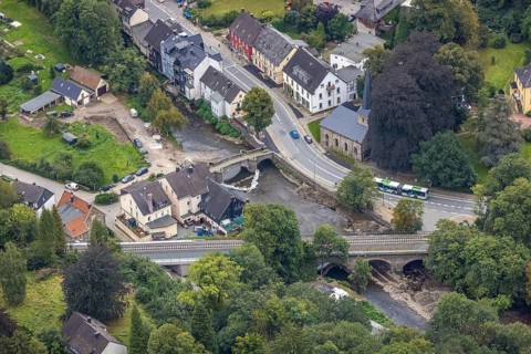 Aerial photo, flood protection at the Volme bridge and railway bridge in the district of Dahl in