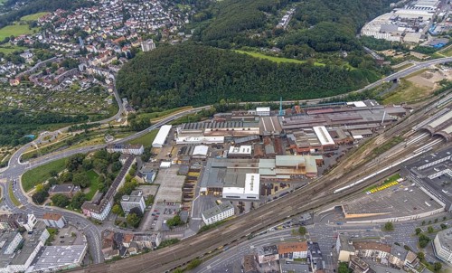 Aerial view, Deutsche Edelstahlwerke Schwanenstraße at Hagen main station and forest area