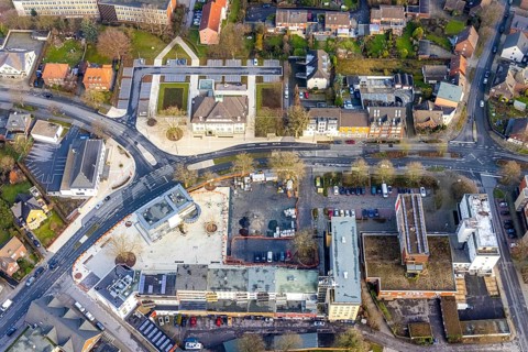 Aerial view of the town hall of Heessen Amtsstraße and the construction site of Heessener Markt in
