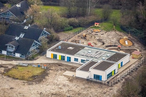 Aerial view of the AhsePark housing estate on Caldenhofer Weg with a new day care centre in Hamm,