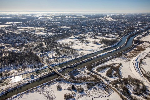 Aerial view, bridge ferry road over Lippe and Datteln-Hamm Canal, snow, winter, Heessen, Hamm, Ruhr