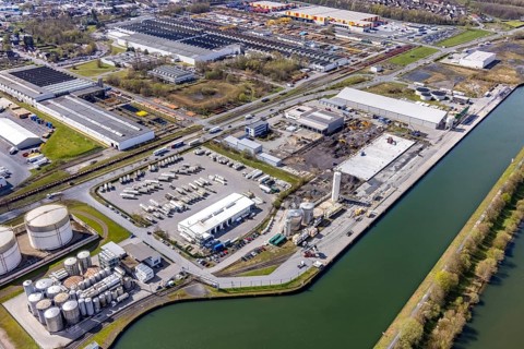 Aerial view, industrial estate harbour, construction site Lanfer site, loading terminal,