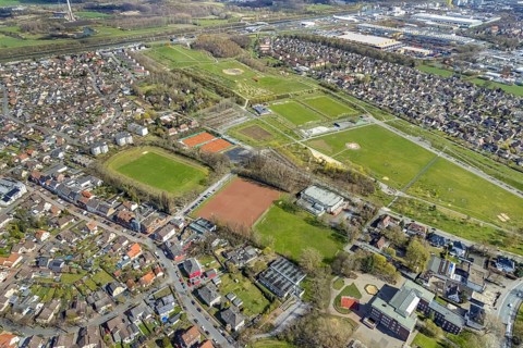 Aerial view, GlückaufStadion und Tennisclub Herringen tennis courts, Herringen, Hamm, Ruhr area,