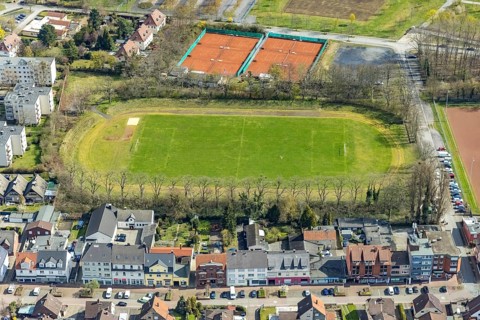 Aerial view, GlückaufStadion und Tennisclub Herringen tennis courts, Herringen, Hamm, Ruhr area,