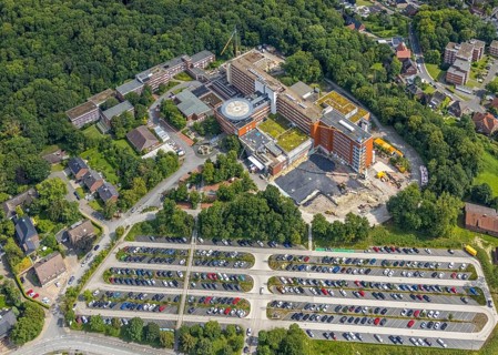 Aerial view, St. Barbara-Klinik Hamm-Heessen with extension construction site in the Heessen