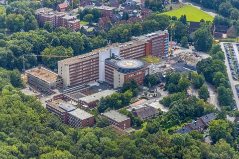Aerial view, St. Barbara-Klinik Hamm-Heessen with extension construction site in the Heessen