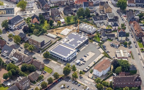 Aerial view, ALDI Nord supermarket with solar roof and construction area Heessener Gärten in