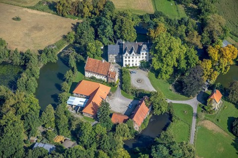 Aerial view, Ermelinghoff Castle in the Bockum-Hövel district of Hamm, Ruhr area, North