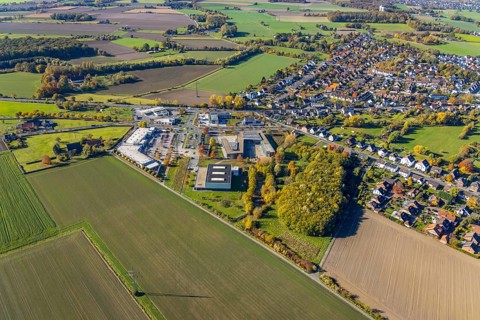 Aerial view, Konrad-Adenauer Realschule and Rewe Räker supermarket in the district Rhynern in Hamm,