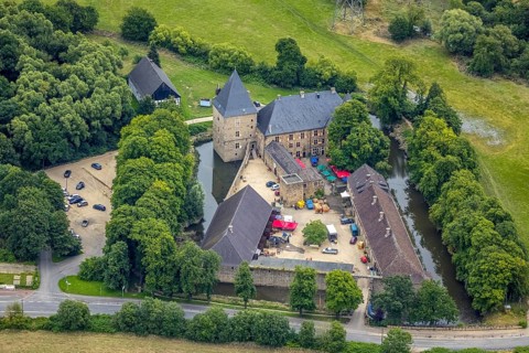 Aerial view, a week ago there was still land under water here - the Ruhr was flooding, course of