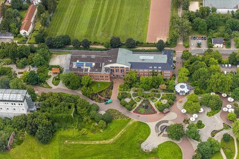 Aerial photo, Maximilianpark leisure park, main entrance, Uentrop citizens' office, Uentrop, Hamm,