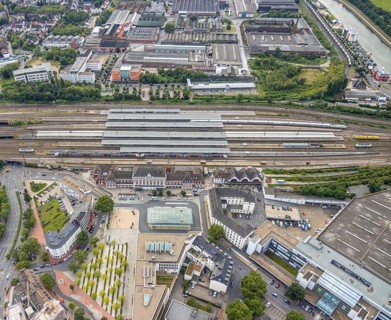 Aerial view, city centre view with Platz der Deutschen Einheit and Hamm Westf. central station in