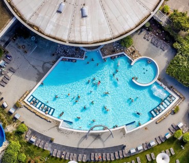Aerial view, Maximare Erlebnistherme Bad Hamm and bathers in the swimming pool in the Mitte
