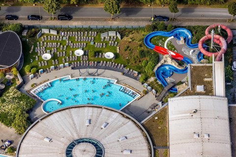 Aerial view, Maximare Erlebnistherme Bad Hamm and bathers in the swimming pool in the district