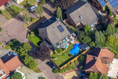 Aerial view, residential house Schäferstraße with swimming pool and cover in the district Uentrop