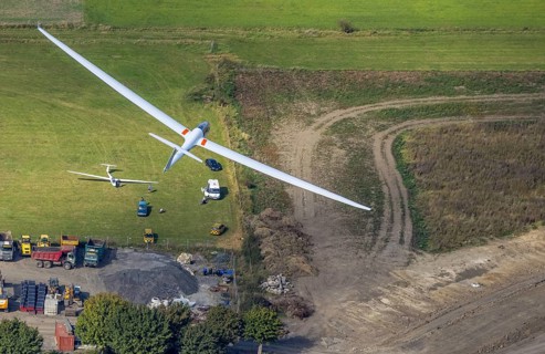 Aerial photo, Duo Discus high-performance two-seater D-4199 over Hamm airfield in the Heessen