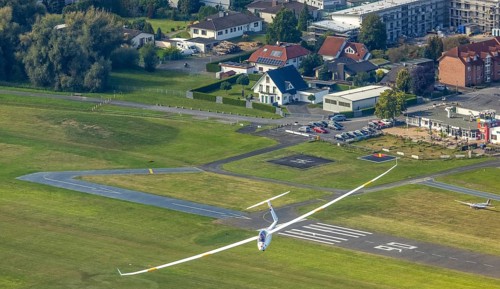 Aerial photo, Duo Discus high-performance two-seater D-4199 over Hamm airfield in the Heessen