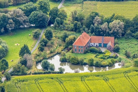 Aerial view, Haus Hohenover manor house on the river Ahse in Norddinker m district Uentrop in Hamm,