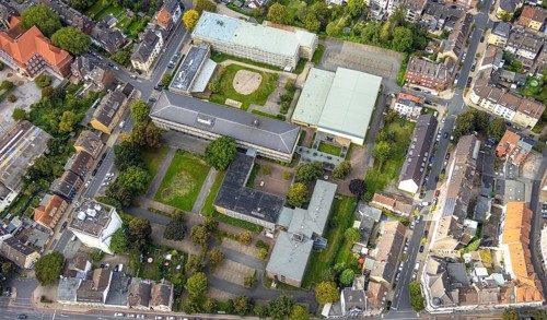 Aerial view, Eduard-Spranger-Berufskolleg and Hochbunker Vorheider Weg in the district Mitte in