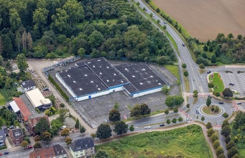 Aerial view, brownfield Praktiker DIY store on Münsterstraße in the district of Heessen in Hamm,
