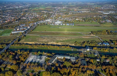 Aerial view, Hamm airfield and water sports centre with Hammonense grammar school on Adenauerallee