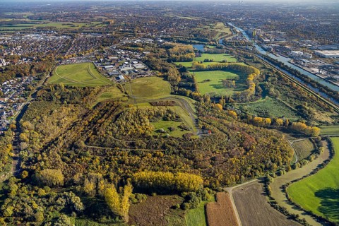 Aerial view, Radbod spoil tip with Radbod spoil tip sign and Alte Lippe in the Bockum-Hövel