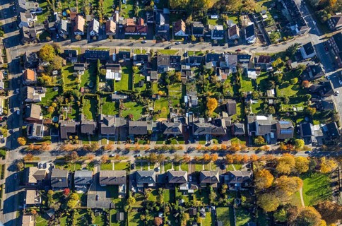 Aerial view, housing estate with autumnal avenue of trees between Berliner Straße and Hammer Straße