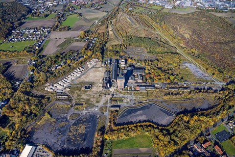Aerial view, CreativRevier Hamm at the former Ost Zeche Heinrich Robert colliery with hammerhead