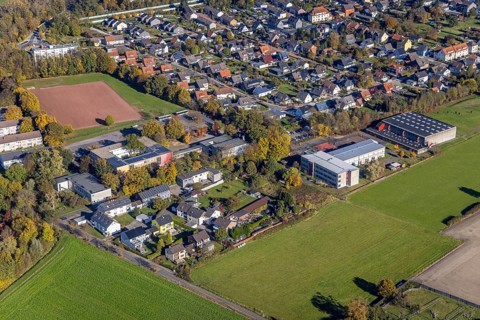 Aerial view, Alfred-Delp-Schule and Freie Waldorfschule in the district Pelkum in Hamm, Ruhr area,