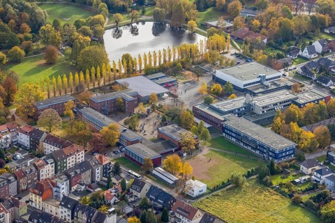 Aerial view, Märkisches Gymnasium and Friedrich-Ebert-Realschule in the district Pelkum in Hamm,