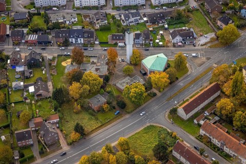 Aerial view, Evangelical Apostle Church and Kindergarten Drei Könige in the district of Herringen