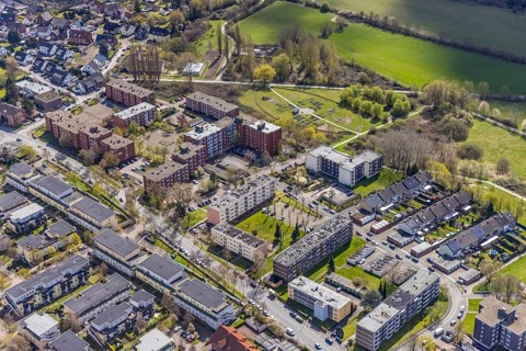 Aerial view, Rheinsberger Platz with high-rise housing estate, urban gardening in the Kornmersch,