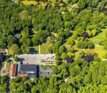 Aerial view of the spa hotel Hamm, spa hotel Bad Hamm, largest beer garden in Hamm, next to the